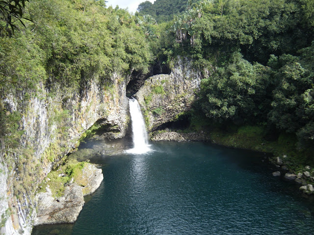 Cascades des bassins de La Mer et des Aigrettes sur la rivière du Mât -  Carte de La Réunion