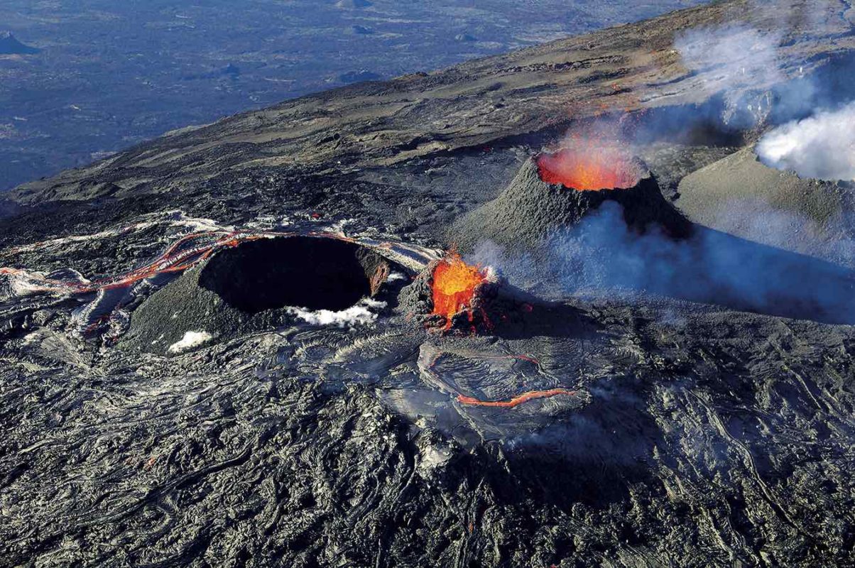 piton de la fournaise à la réunion